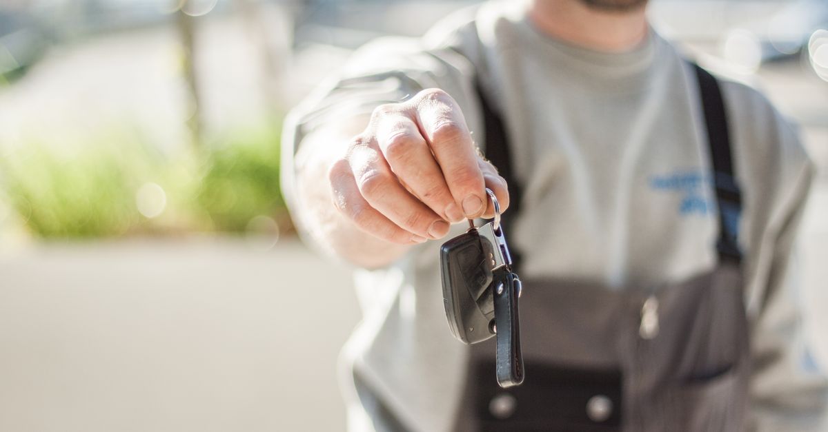 Hyundai car key fob — Hinsdale Locksmith Brothers