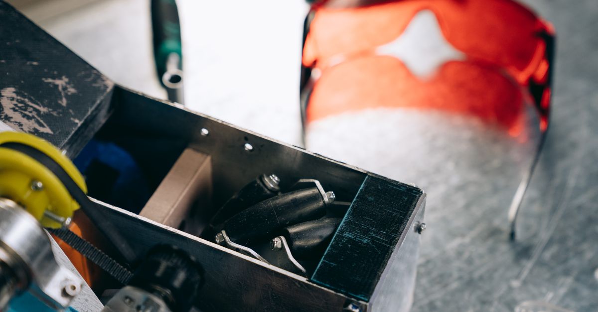 car key cutting machine — Hinsdale Locksmith Brothers