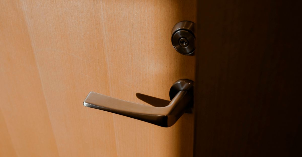 Our 24-Hour Lockout Service: Home, Office, and Vehicle Entry Done Right — Hinsdale Locksmith Brothers